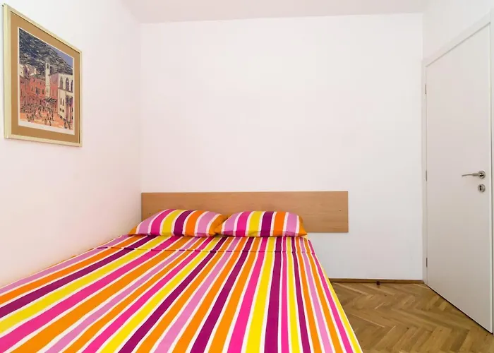 Iva - Andrije Hebranga 31 Apartament *