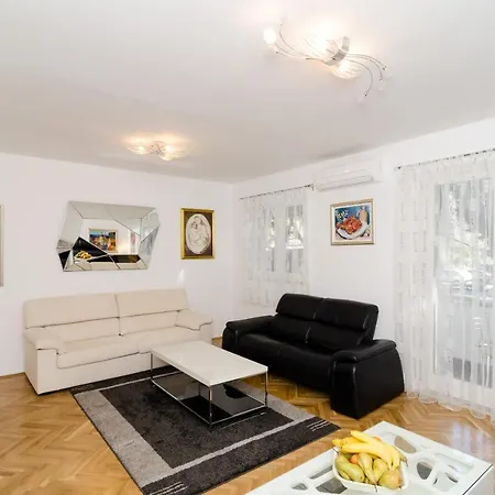 Apartment Iva - Andrije Hebranga 31 דירה *