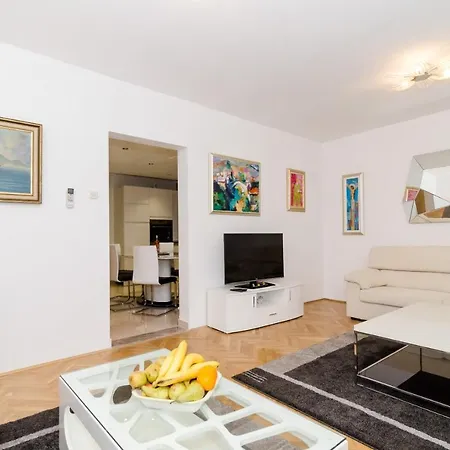 Apartment Iva - Andrije Hebranga 31 דירה *