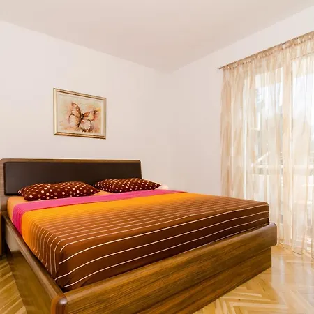 Apartment Iva - Andrije Hebranga 31 *